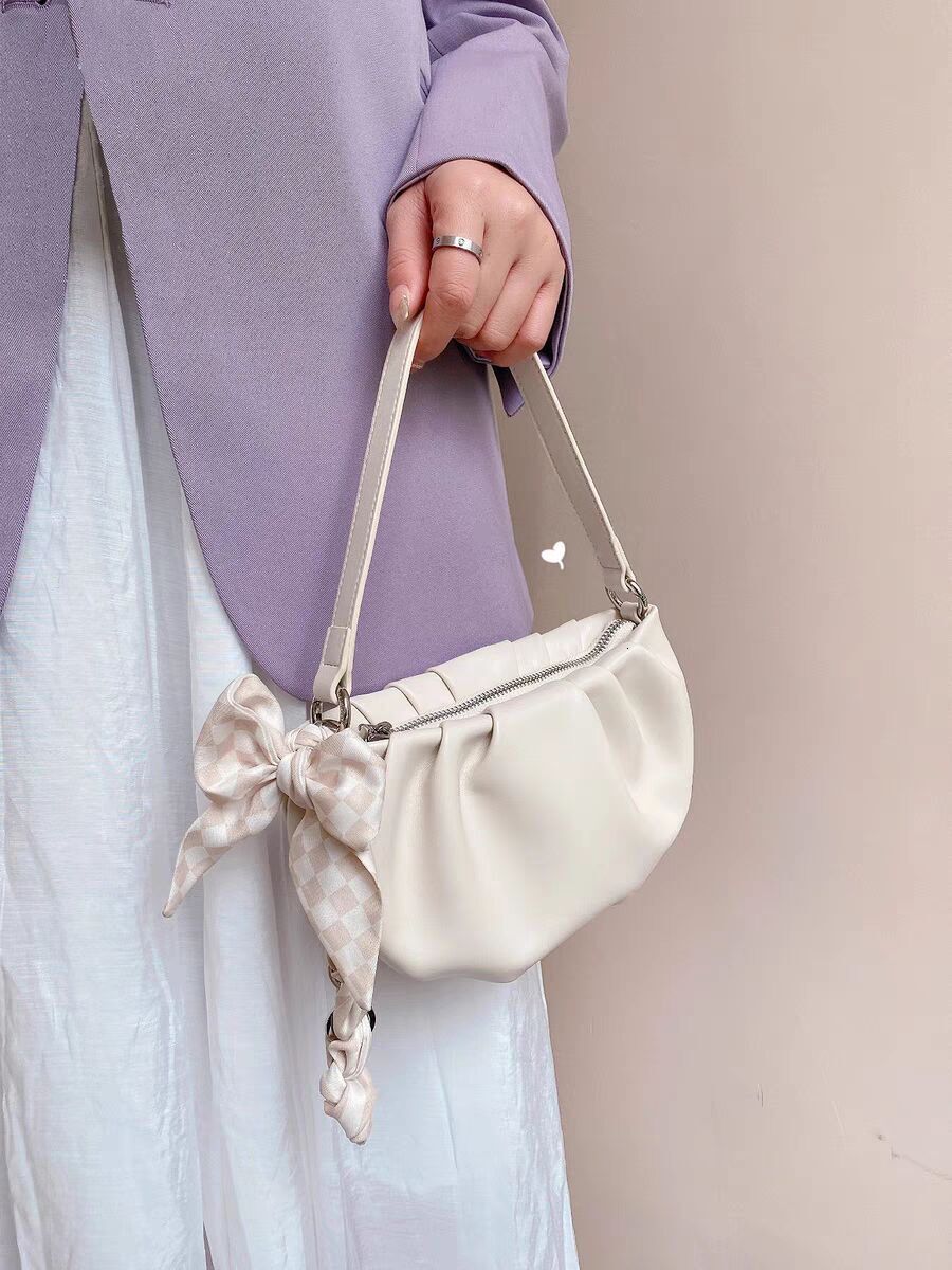 Summer new women's single shoulder crossbody bag fashion new pleated cloud underarm bag fashion texture women's crossbody bag new designer b