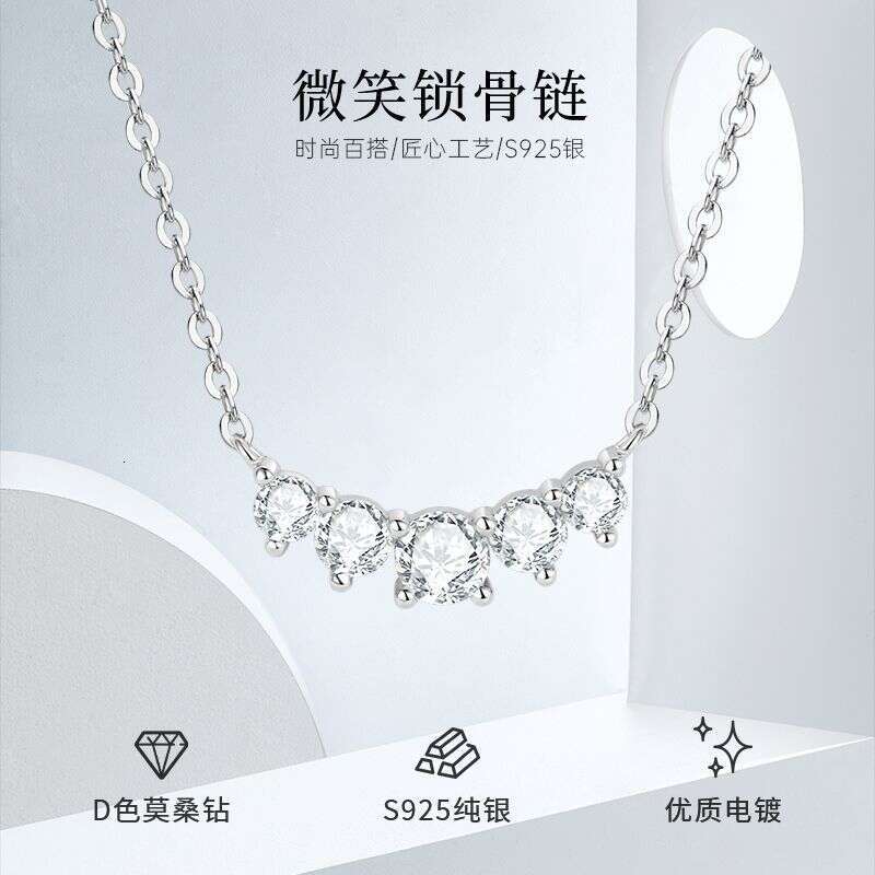 Trendy Sweet Cool Girl Fairy Style Smile Necklace for Women Moissanite Niche Clavicle Chain S Pure Sier Pendant