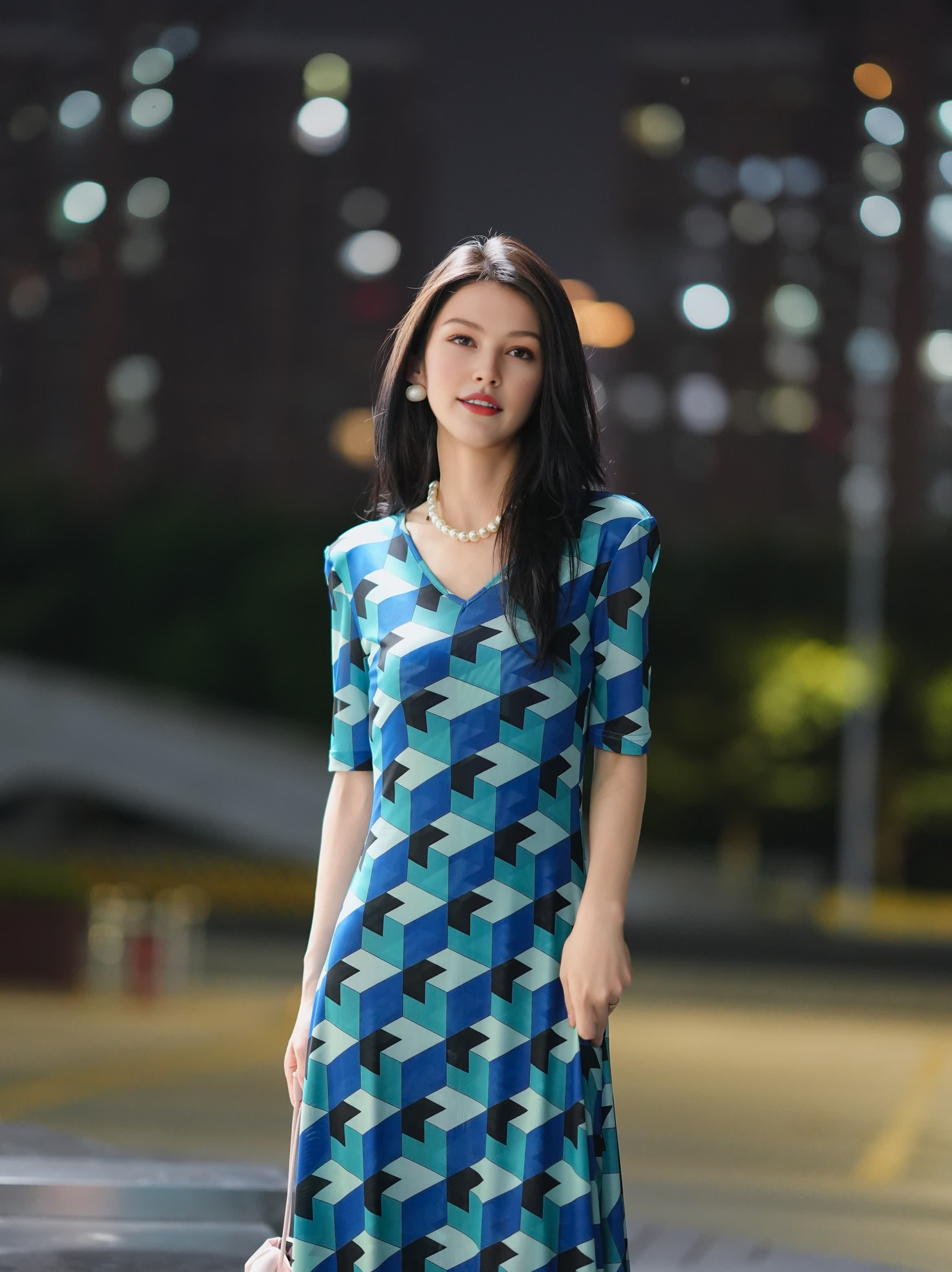 HZHJ new original design blue and black block dress, designer style, fashion show, high-end fashion show