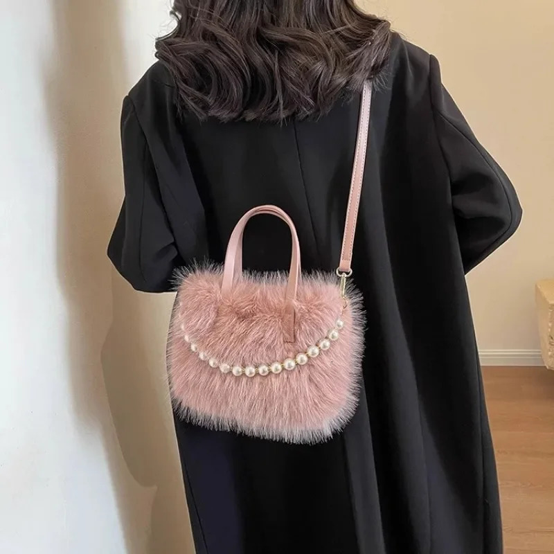 Winter Fashion Faux Fur Crossbody Bags for Womens Gift Pearl Chain Decor Shoulder Bag Ladies Handbags Top-handle Bag 250717