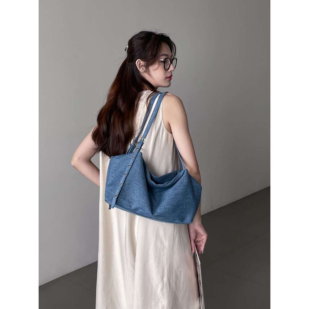 Crossbody bag large capacity denim bag retro ins women's armpit bag trendy large capacity tote bag 2025