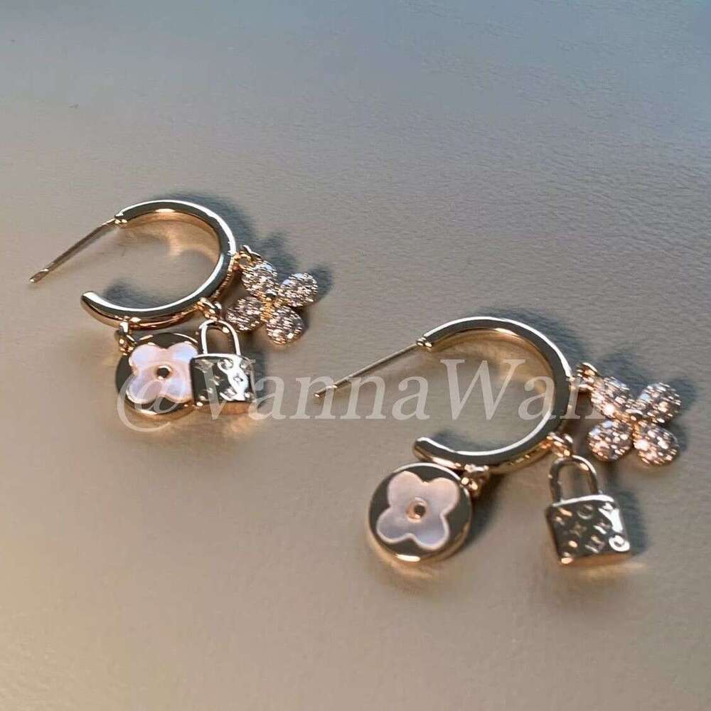 Multi-Pendant Tassel for Women 2025 New Sparkling Dia Flower Earrings Four-Leaf Clover Elegant High-End Design