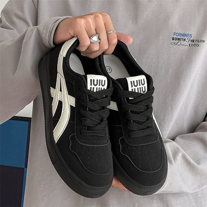 Designer shoes free shipping 2025 new fashionable casual breathable comfortable flat bottomed shoes for men