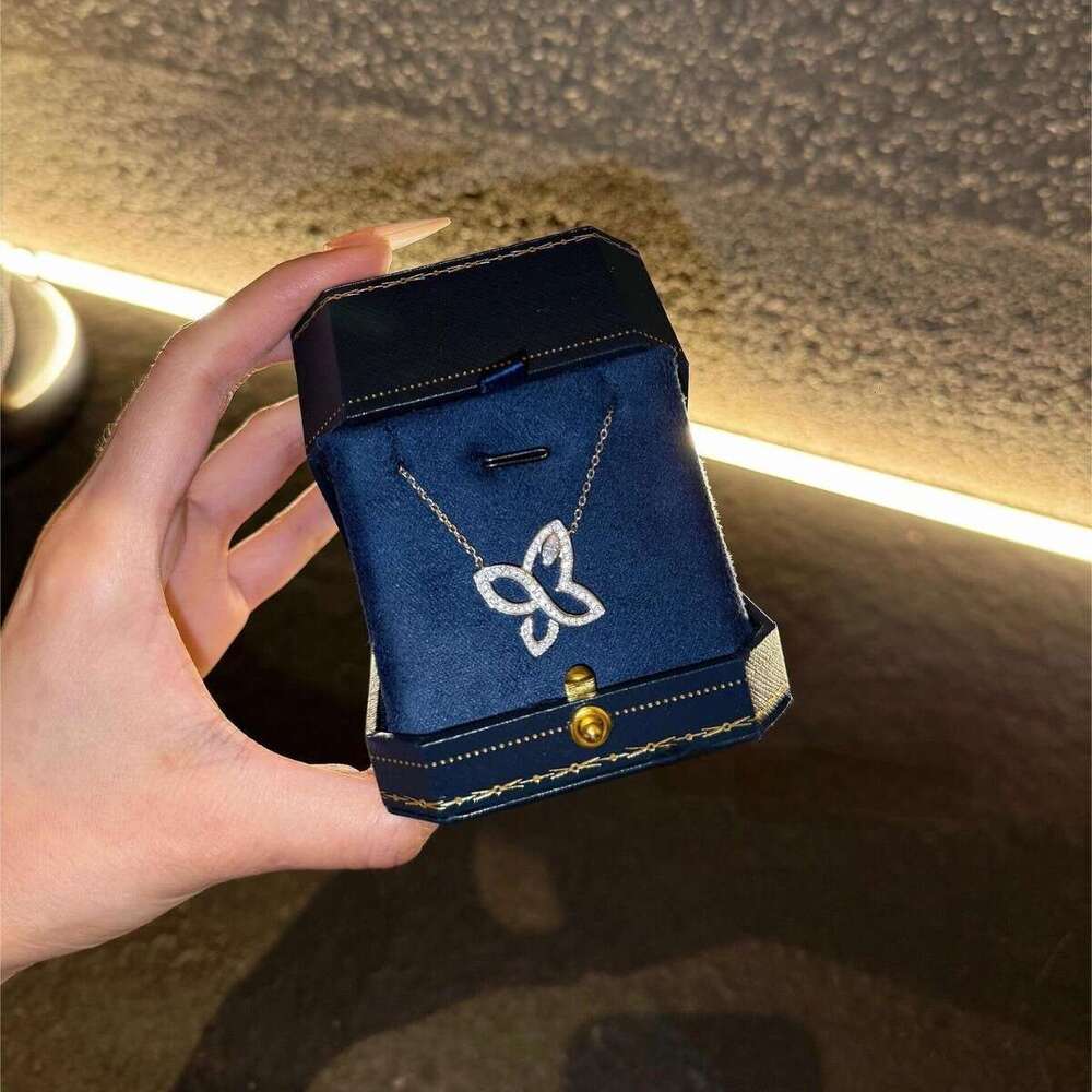 Phantom Butterfly Inlaid Dia Four-Leaf Clover Necklace for Women 2025 New Light Elegant High-End Clavicle Chain Jewelry