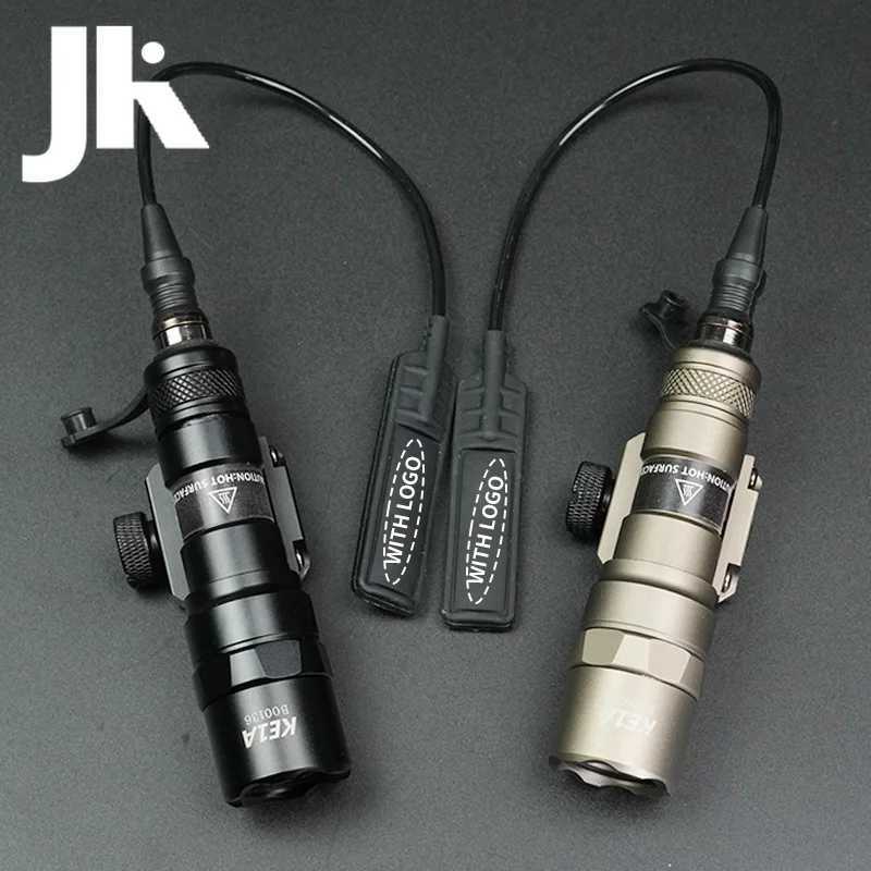 Tactical Scout Light SF M300B M600B Momentary Pure Switch Airsoft Hunting Weapon Flashlight D Gun Lamp Fits 21 mm Rail XJ250718