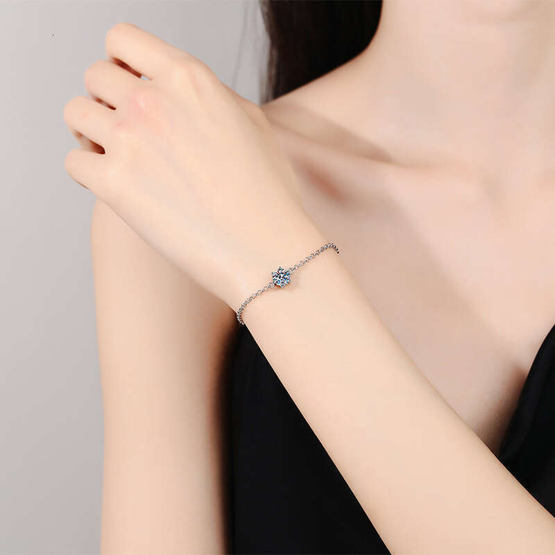 Moissanite Six-Prong Sier Bracelet for Women, INS Style, Light , Fashionable, Exquisite Craftsmanship, Quality f5c