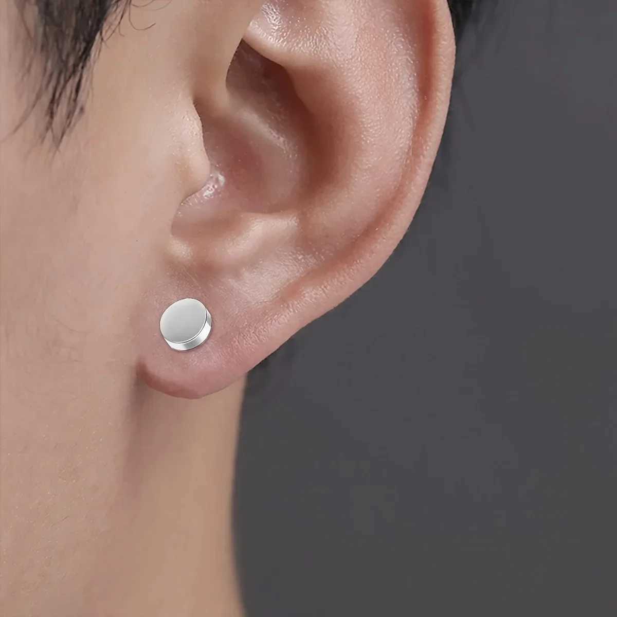 1 Pair Crystal Strong Magnetic Ear Stud Clip Earrings for Men Women Punk Round Zircon Magnet Earrings Non Piercing Jewelry XJ250718