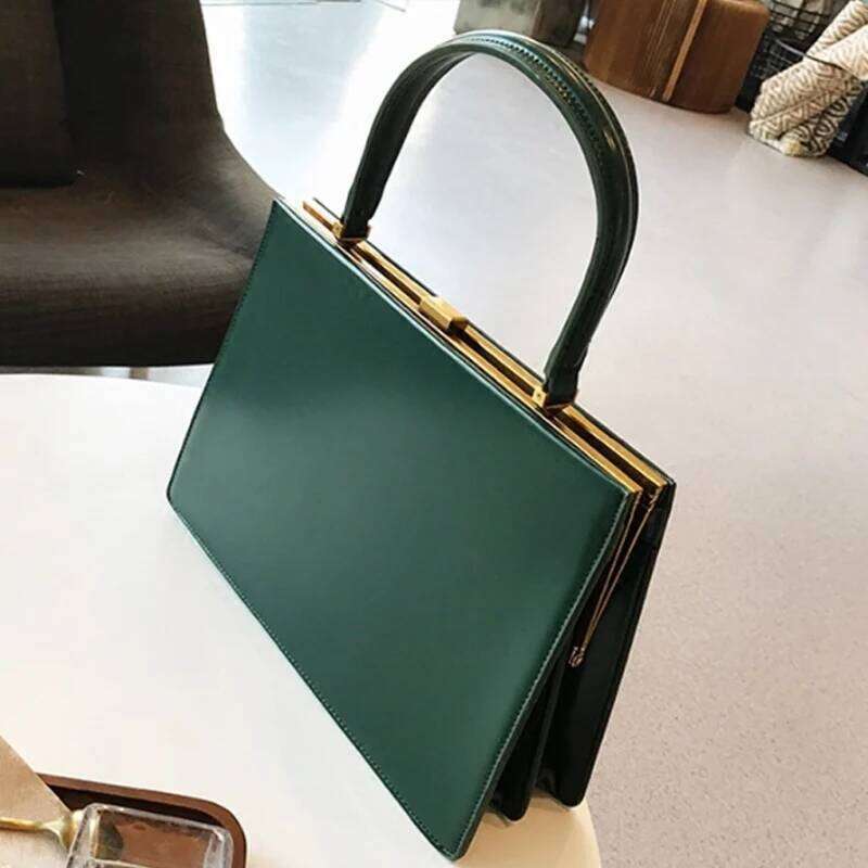 Large Capacity Handbag New High Quality Design Women Retro Black Vintage Clip Underarm Bag
