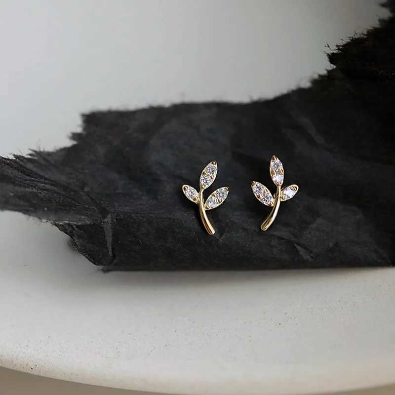 925 Sterling Silver French Simple Pav Crystal Leaf Tree Life Stud Earrings Women Classic 14k Gold Plating Jewelry Gift XJ250718