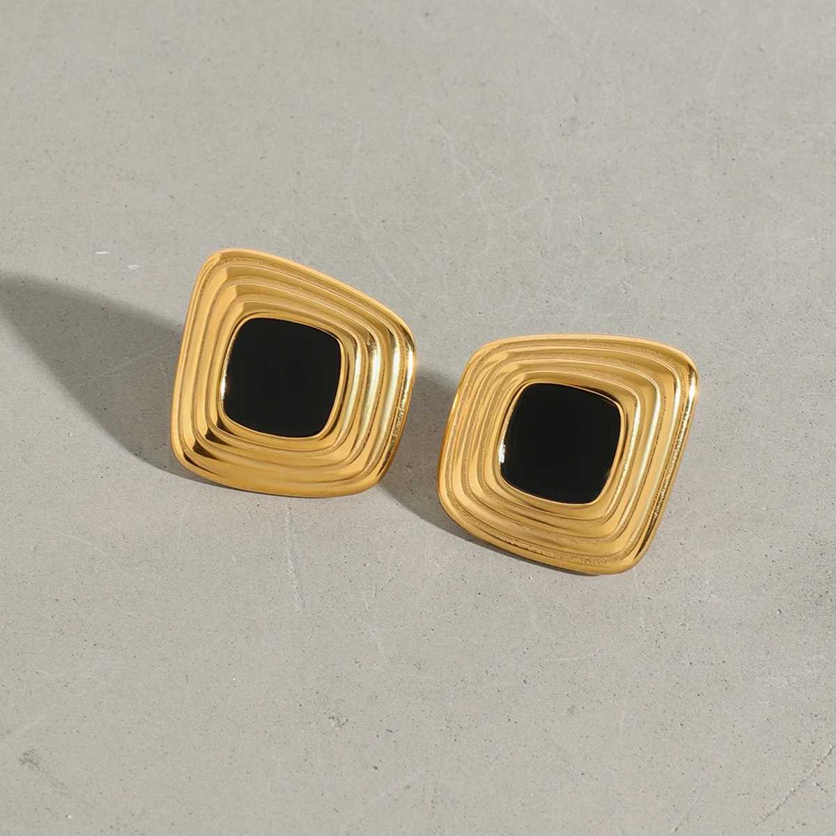 18K Gold Color Plated Stainless Steel Square Black Shell Earrings Womens Accessories XJ250718