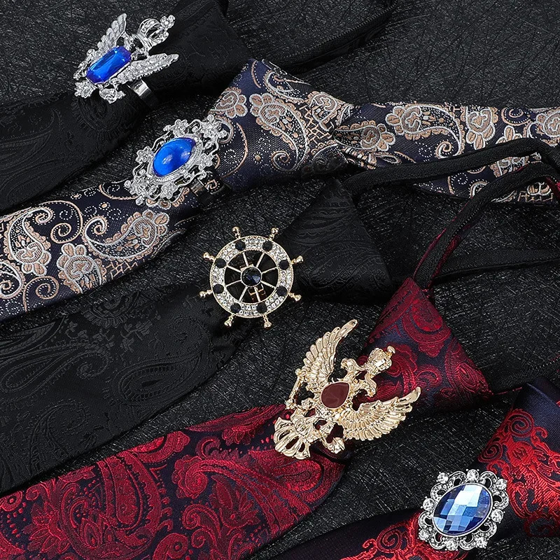 Vintage Knight Business Shirt Tie Buckle Collar Clip Hoop Rudder Eagle Crystal Jewelry Men Accessories 250715