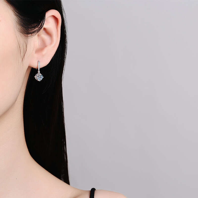 S 50 Points D Color Simple Classic Four-Claw Ear Hook Moissanite Pure Sier Earrings Women 480