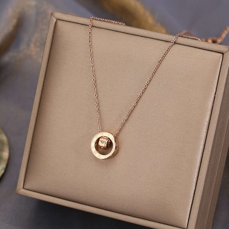 Korean Version Rose Gold Simple Roman Six-Dia Necklace for Women Titanium Steel Non-Fading Internet Celebrity Fashion Collarbone Chain