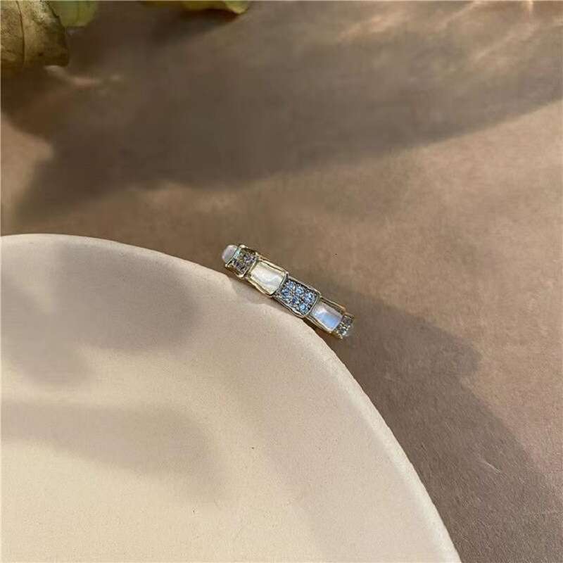 Snake Bone Ri Women, Ins Style, Korean and Japanese Micro Inlay, Non-Fadi, Niche Design, Gift for Girlfriend or Best Friend, Internet Celebrity Live