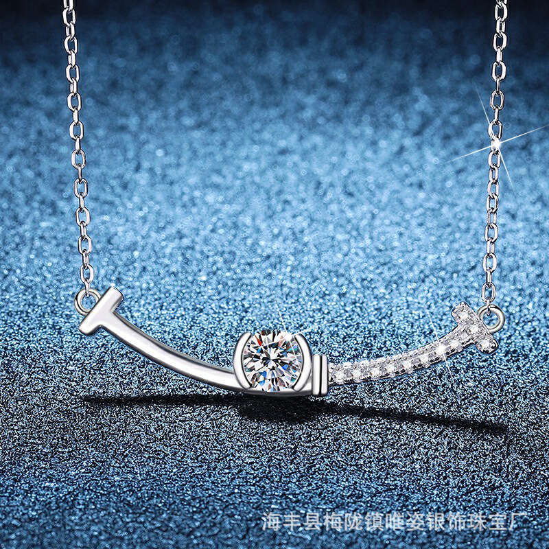 Moissanite S Sterling Sier Necklace Smile Face Light Fashion Versatile High-end Clavicle Chain a18