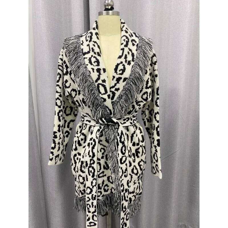 Designer Clothing Spring Autumn Winter Chic Women's High Quality Embroidered Floral Cardigans Elegant Vintage Leopard Knitted Coat Tops Fashion