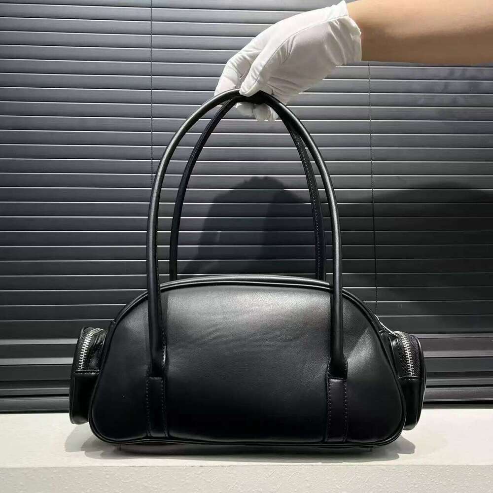 Vintage Fashion Personalized Street Large Capacity Retro Women Handbag Shoulder Bag