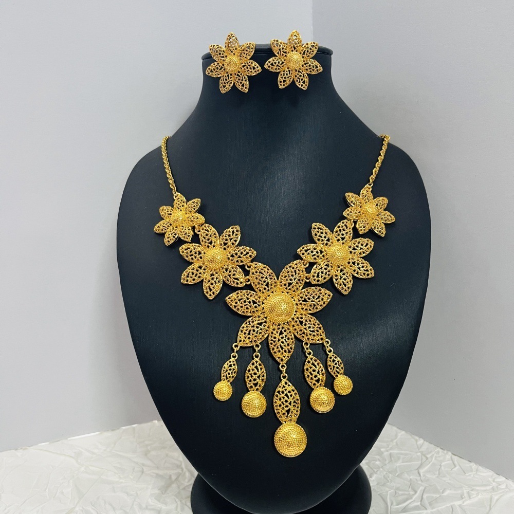 Dubai bride 24k gold plated round necklace and earrings set - Middle East and Africa women's accessories