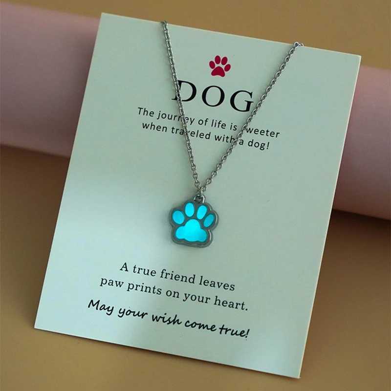 New Luminous Necklace Dog Lovers Cat Dog Paw Necklace Glows in the Dark Night Luminous Gift for Friends W250718
