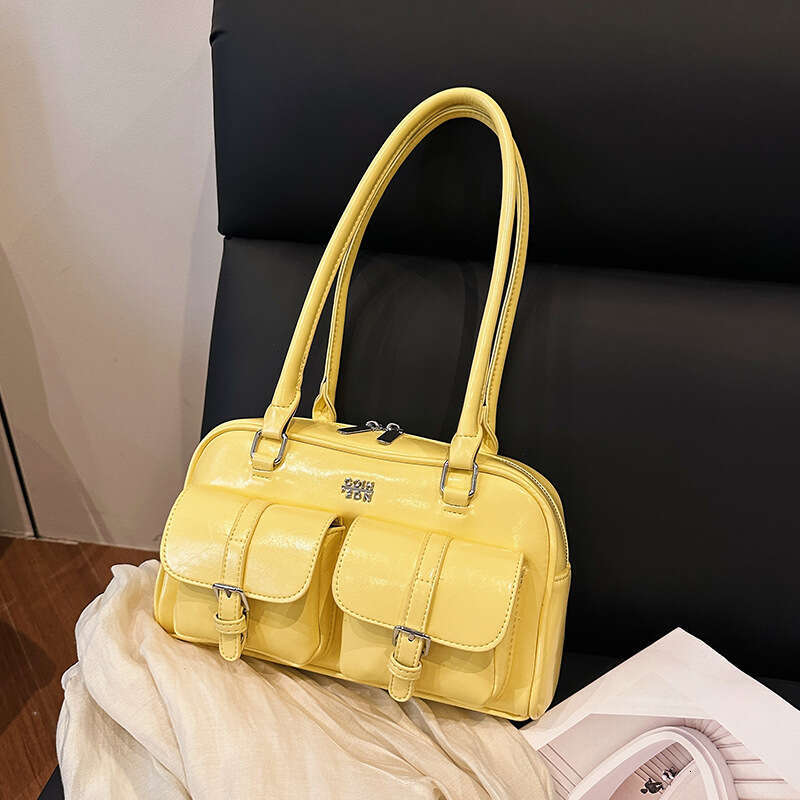 Trendy Pillow for Women 2025 New Fashionable Boston Commuter Handbag Shoulder Bag