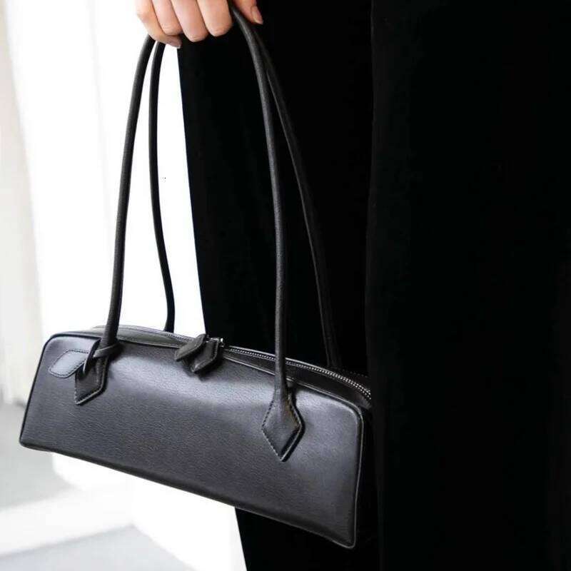 Designer Luxury Niche Sausage Retro Underarm French Stick Genuine Leather Women's Handbag Casual Commuting Versatile Shoulder Bag