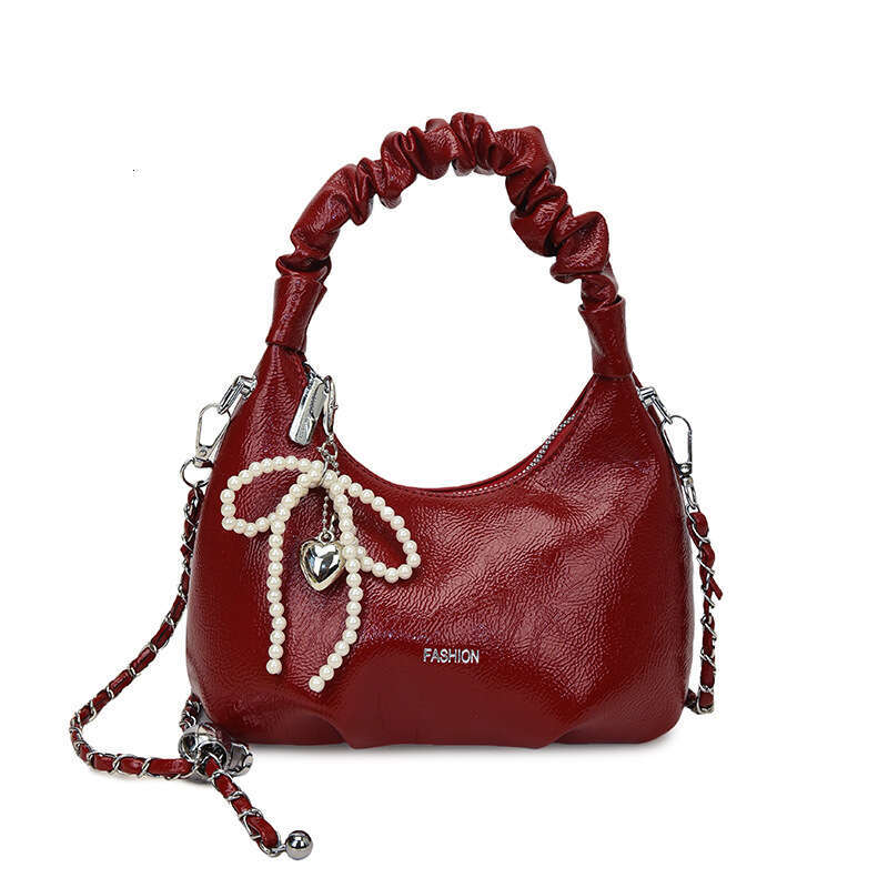 Trendy Wrinkled Handheld Cloud 2025 New Fashion Crossbody This Year's Popular Commuter Shoulder Small Bag