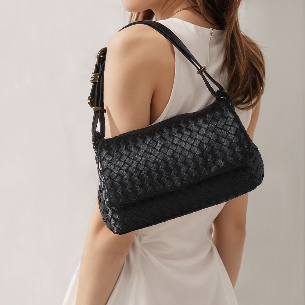 Genuine Leather Handwoven Handbag Fashion Underarm Women's Shoulder Bag