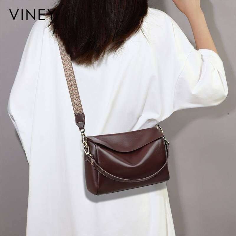 Ladies New Messenger Women's Large Capacity High-grade Genuine Leather Shoulder Pillow Bag