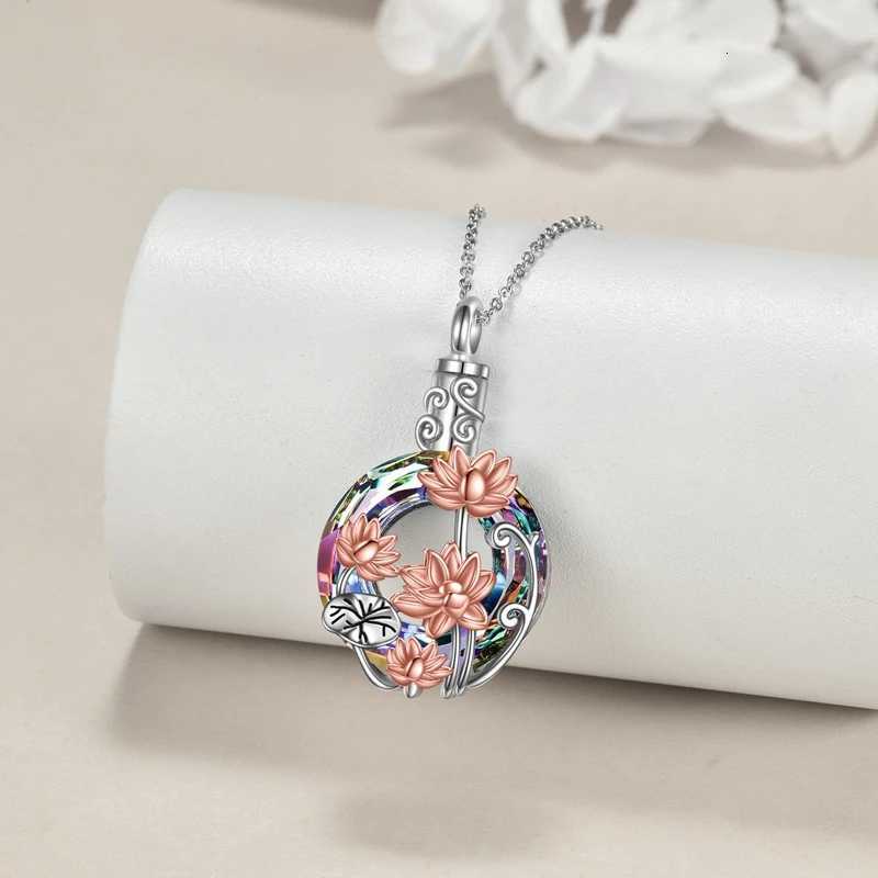Fashion Crystal Flowers Creation Ash Urn Lotus Pendant Necklace Metal Wen Men Can Open Jewelry Gifts W250718