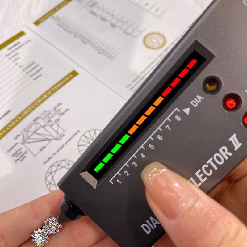 Diamondworld Sparkling 0.5CT Moissanite Diamond Halo Sun Flower Stud Earrings for Women 925 Sterling Silver Party Fine Jewelry XJ250718