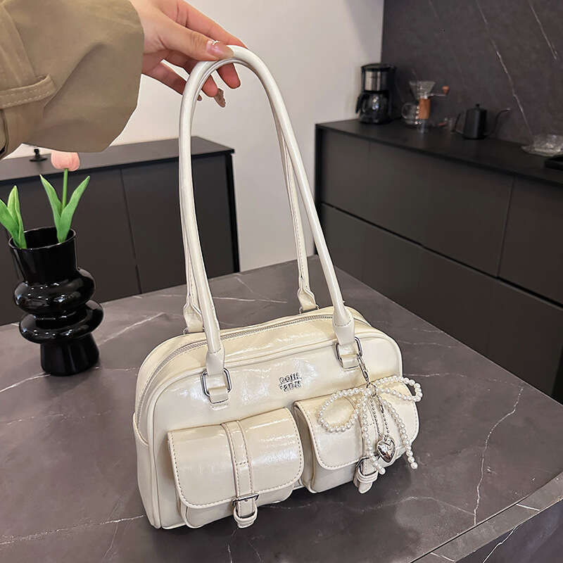 Trendy Pillow for Women 2025 New Fashionable Boston Commuter Handbag Shoulder Bag