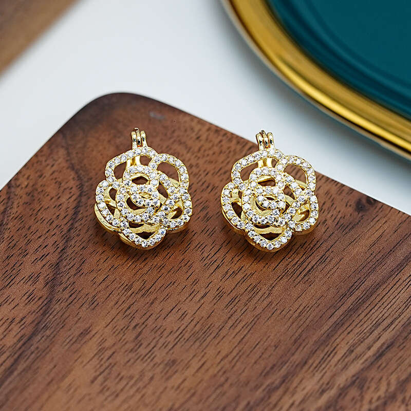 New Double-Sided French Rose Zircon High-End Design Sense Light Earrings Small Exquisite Versatile Ear Clips