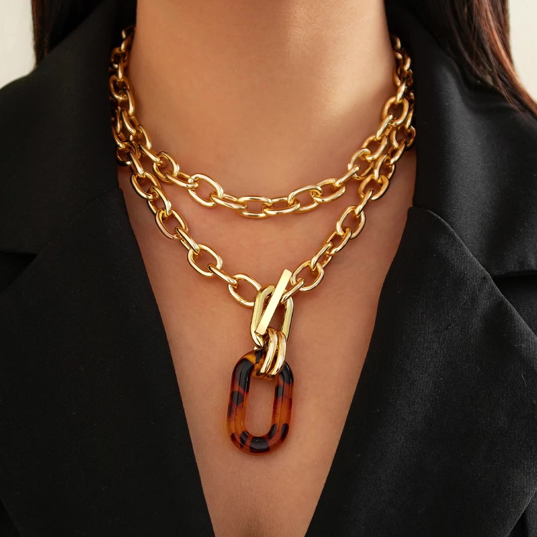 Vintage Acrylic Leopard Print Square Pendant Necklace for Women Punk Multi Layer Chunky Cross Chain Necklace Neck Jewelry