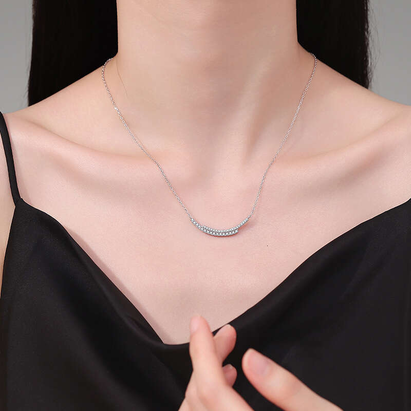 D Color Moissanite s Sterling Sier Pendant Clavicle Chain Full Dia Simple Smile Necklace for Women 880