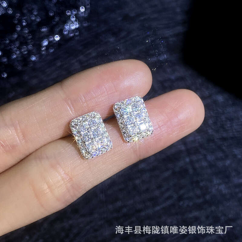 S Pure Sier Moissanite Full Dia Sparkling Sugar Cube Japanese and Korean Simple Light Niche Ins Style Earrings fa1