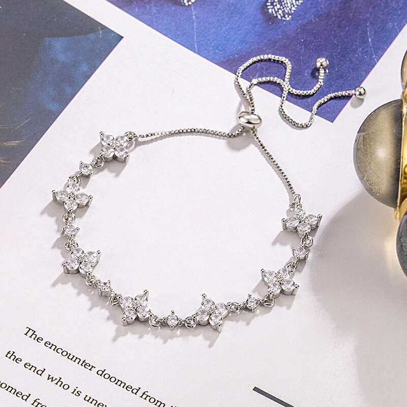 Broken Dia Four-leaf Clover Bracelet for Women, Light Sparkling Zircon Flower, High-end Sense, Elegant Niche Design Jewelry