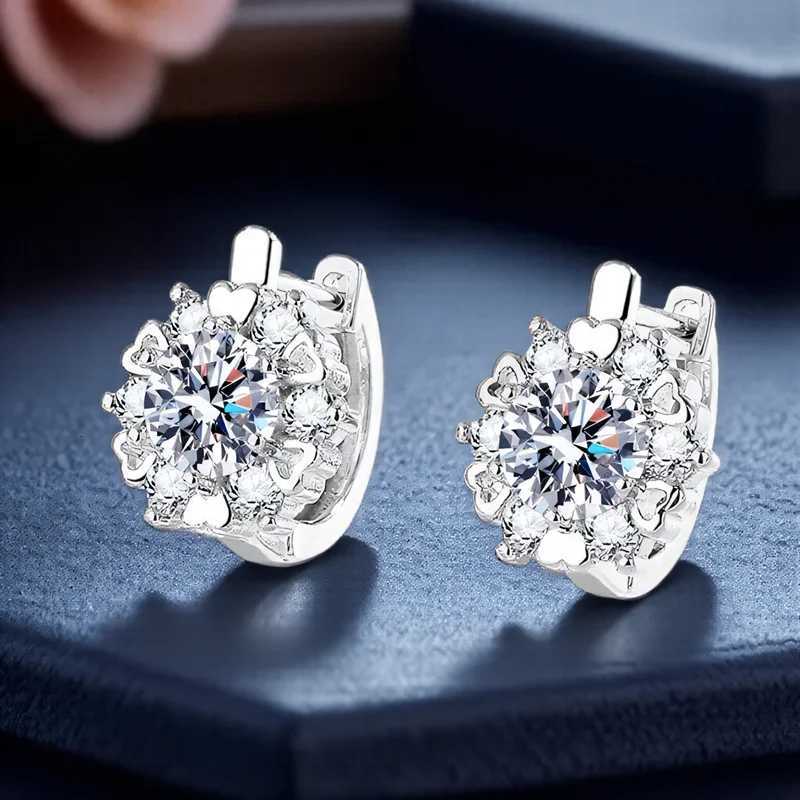 Luxury Crystal Round Stone Snowflake Hoop Earrings For Women Gold Silver Color White Zircon Small Ear Buckle Wedding Jewelry Gift XJ250718