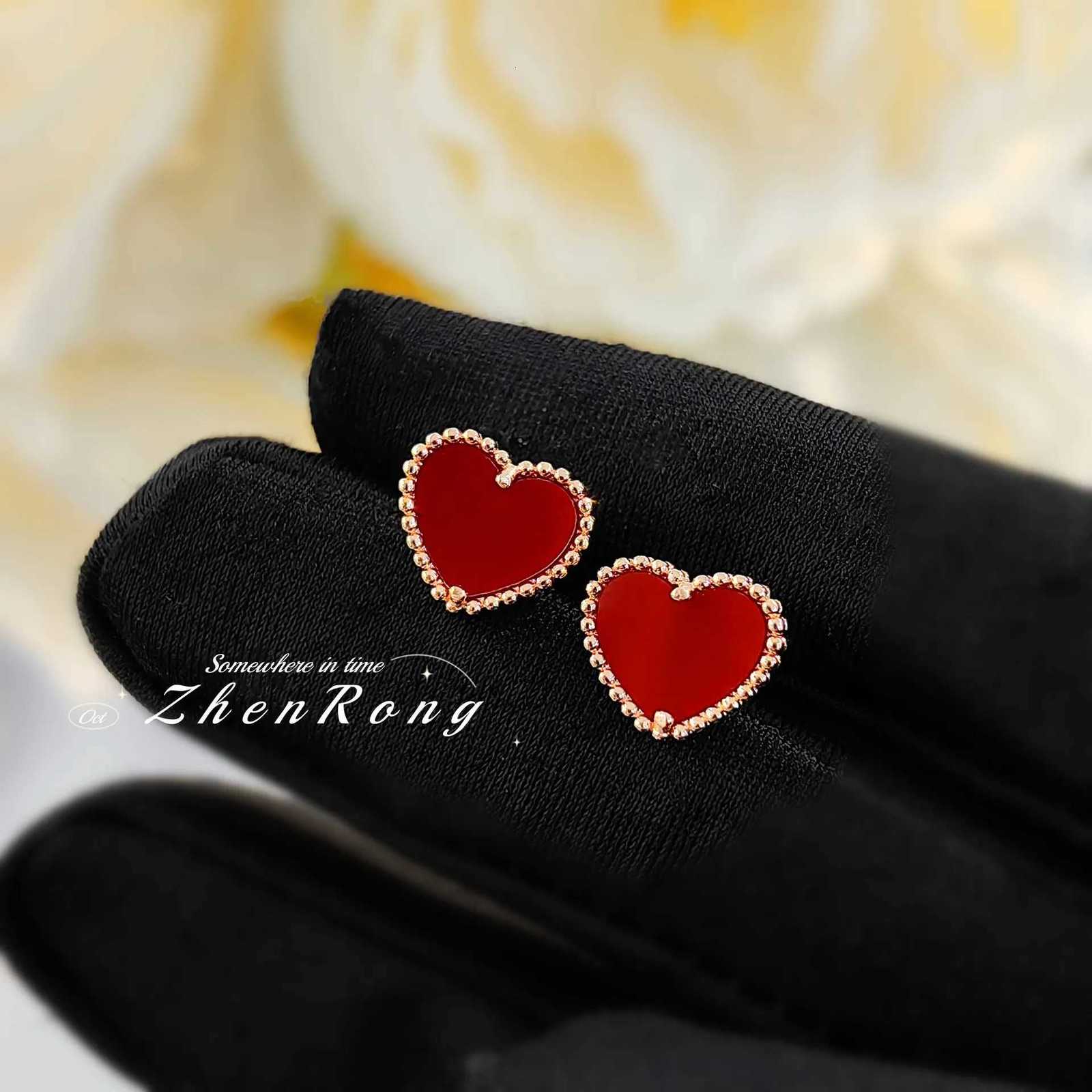 2024 New Trend Korean Fashion Natural Red Agate Heart-shaped Design Stud Earrings Womens Simple Ear Accessories XJ250718