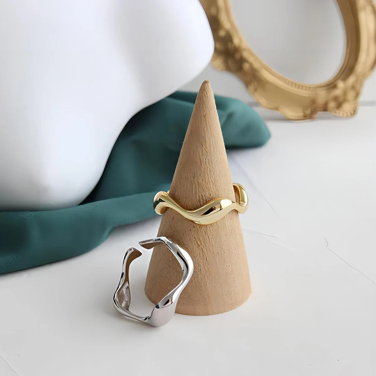 Gold Color Wavy Smooth Ring For Women Geometric n Irregular Line Minimalist Party Accessories Jewelry 250716