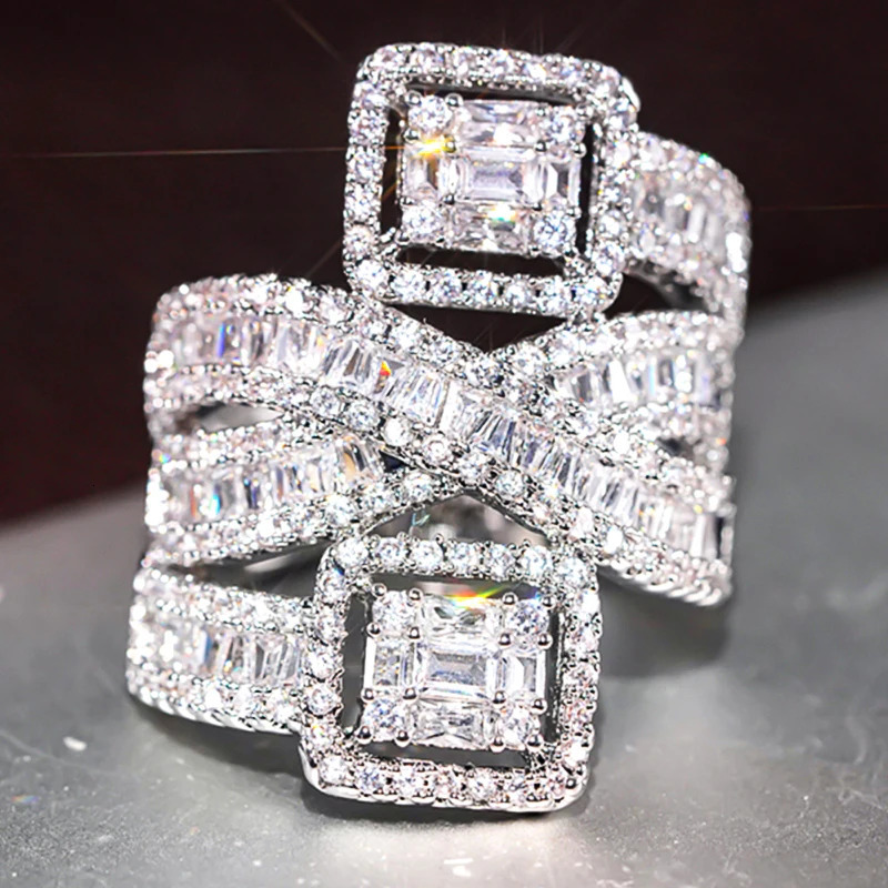 Huitan High-quality Bright CZ Finger Ring for Women Anniversary Party Accessories Gorgeous Wedding Band Lady Fashion Jewelry 250717