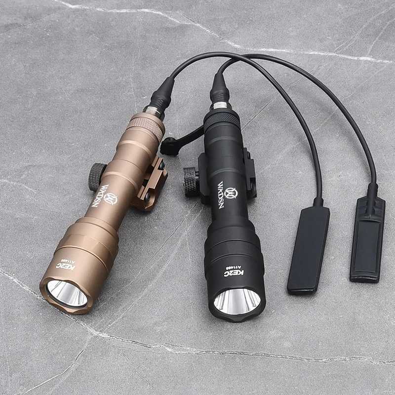 WADSN SF M600 M600C M600U Airsoft Powerful Flashlight Hunting Torch Scout Rifle Weapon D Light Fits 20mm Picatinny Rail XJ250718