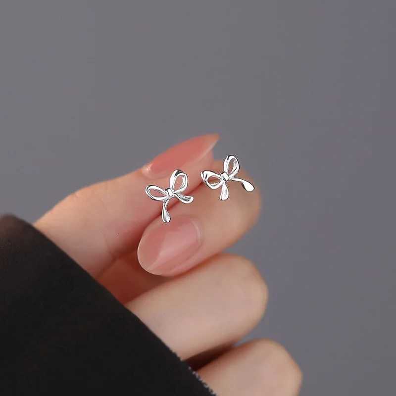 Elegant Silver Color Simple Small Butterfly Stud Earrings for Women Hypoallergenic Daily Wear Ear Girls Piercing Birthday Gift XJ250718