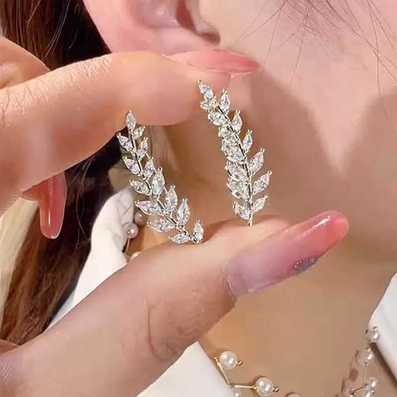 925 Sterling Silver Bright Zirconia Pierced Earrings for Women Climb Ear Earrings Accessories Shiny Zirconia Jewelry XJ250718