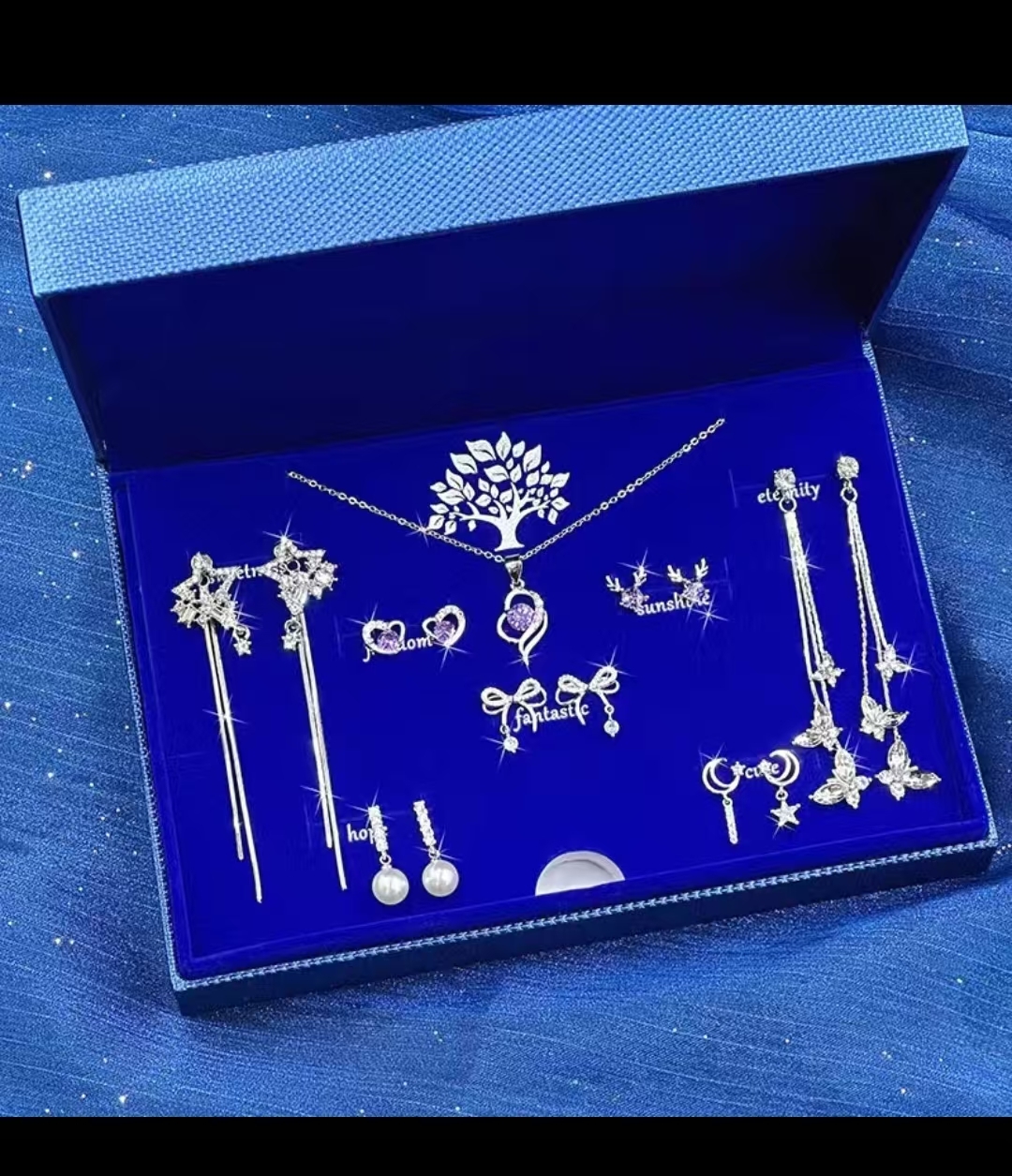 New necklace, earrings and ring set - Birthday and Valentine's Day gift - Exclusive gift for ladies - Demonstrates the charming charm of ladies