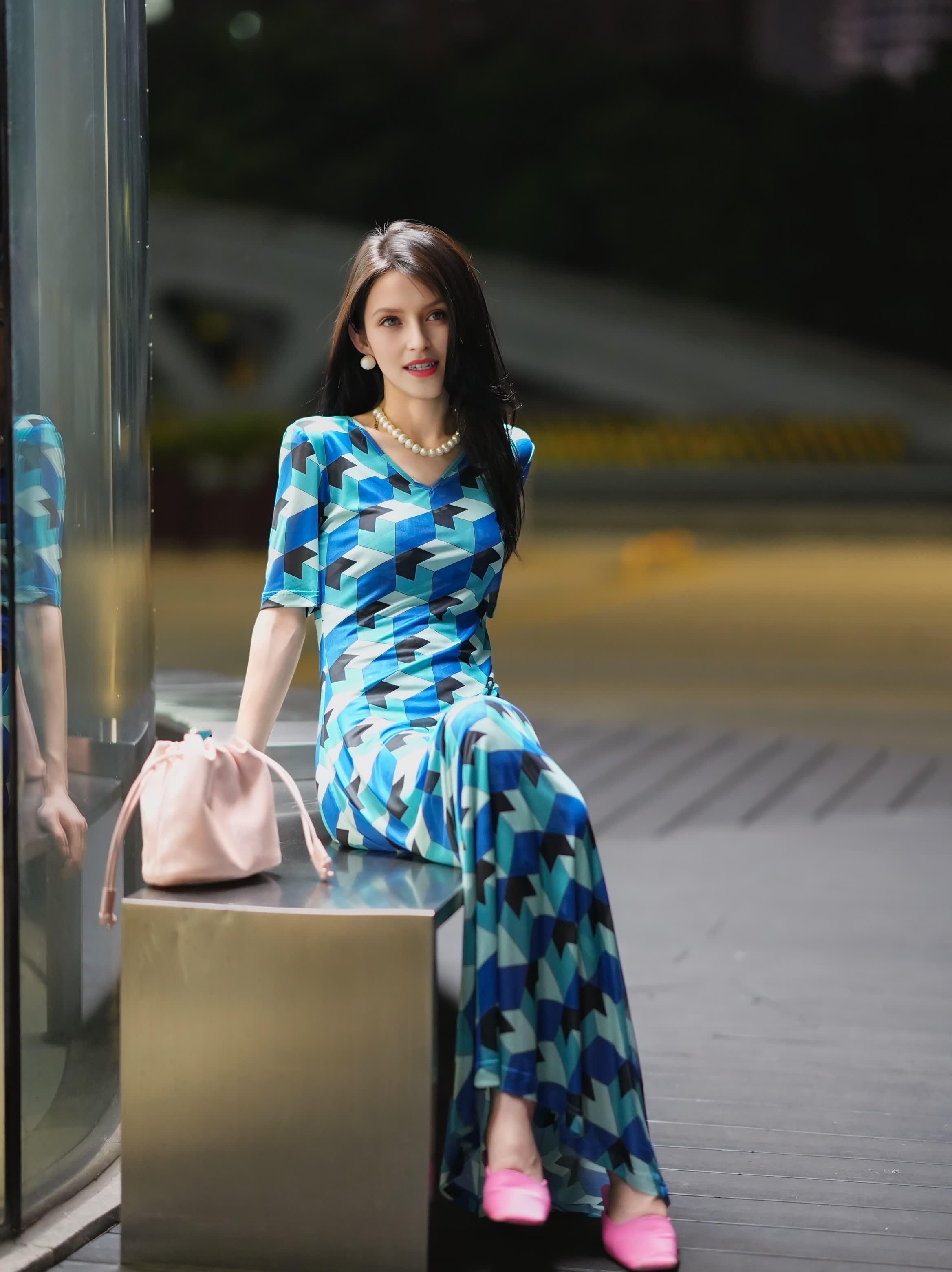 HZHJ new original design blue and black block dress, designer style, fashion show, high-end fashion show