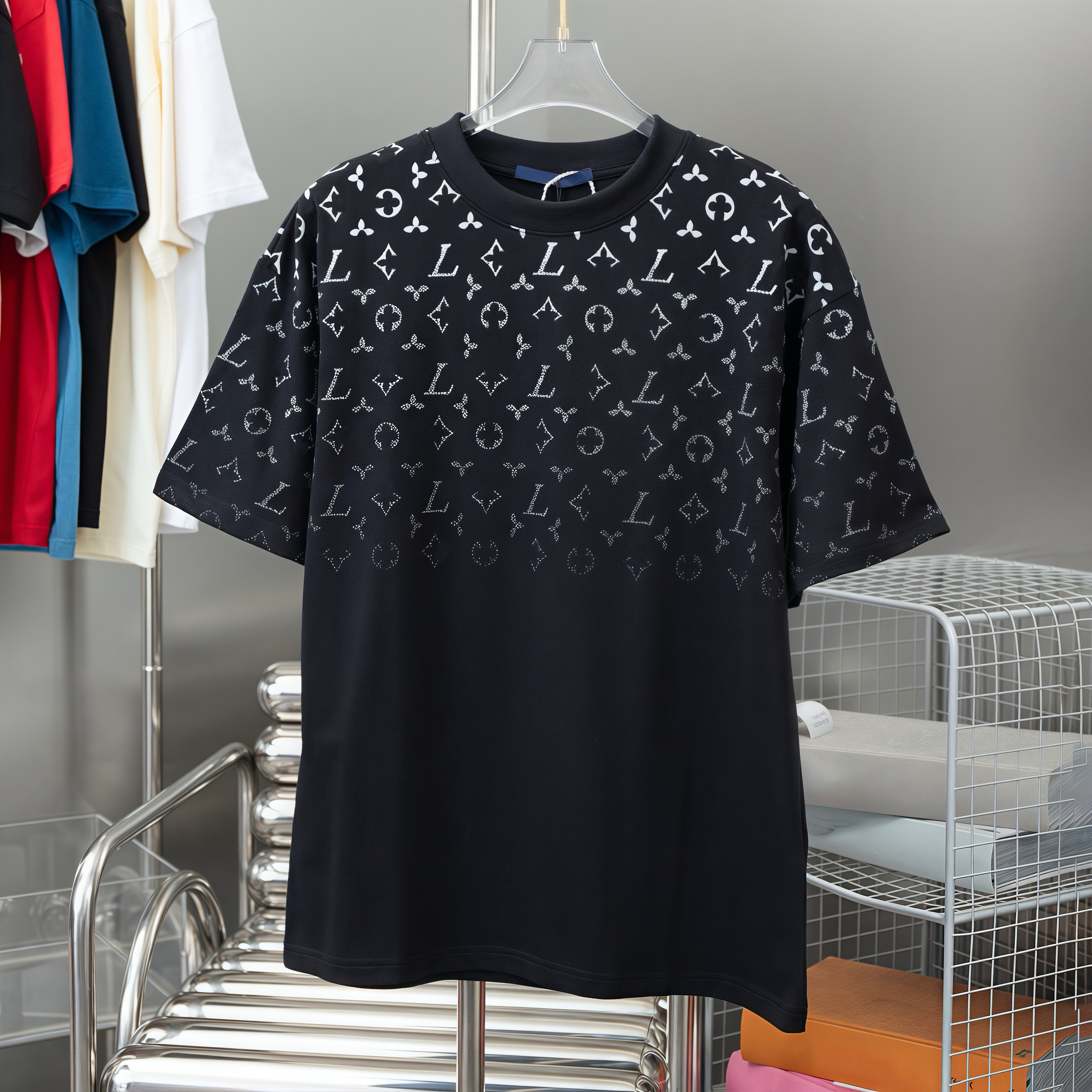 High quality designer men's T-shirts, fashionable printed T-shirts, casual street T-shirts, classic short sleeved tops for spring and summer, new styles