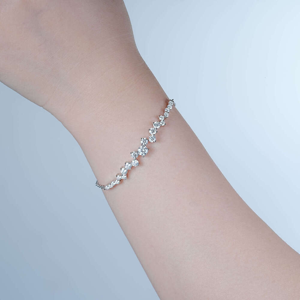 Internet Celebrity S Pure Sier Starry Moissanite Bracelet Light Niche High-end Jewelry Gift for Girlfriend's Birthday