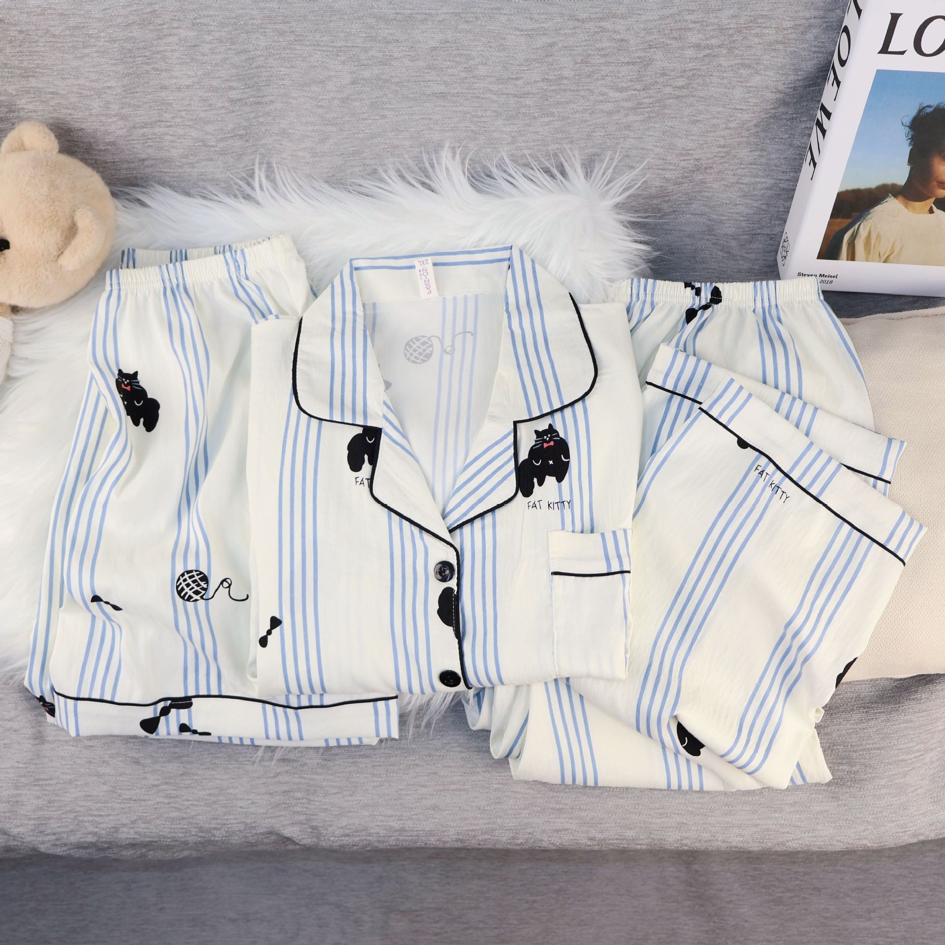 B979-Three-piece set of cloud cotton new style cartoon pajamas for women, sweet and cute short-sleeved shorts, cardigan, lapel home clothes suit