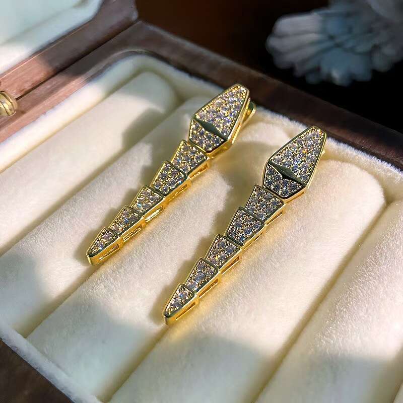 New Creative Personality High-end Design Copper Inlaid Zircon Snake Series Earrings Exquisite Light Temperament Simple Women