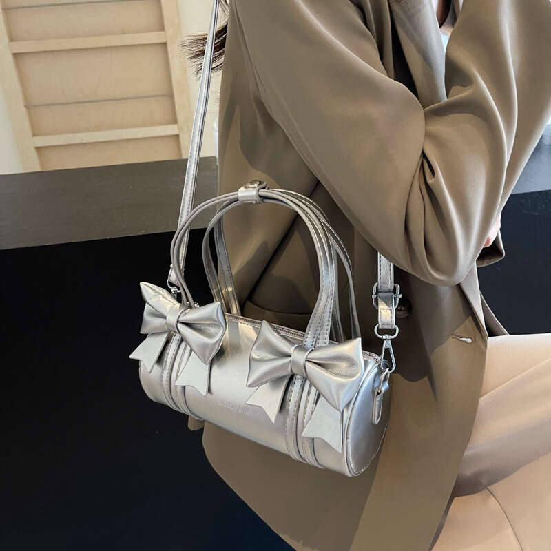 Super popular niche bow for women new single shoulder underarm versatile crossbody carrying cylindrical stick bag